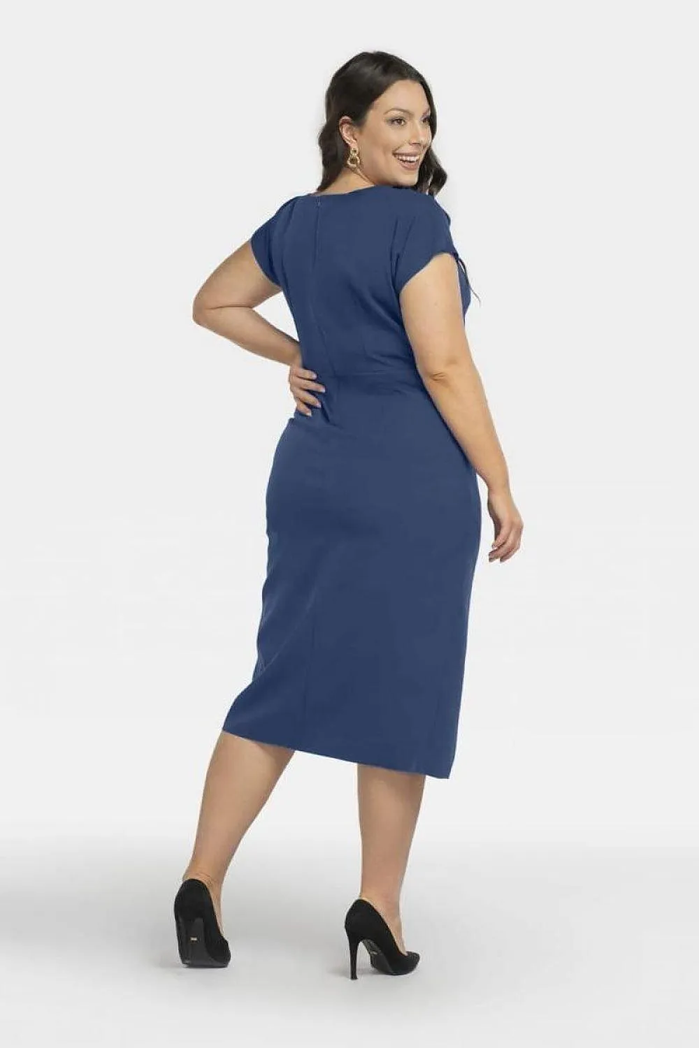 Chic Allure Plus Size Tara Dress for Elegant Occasions