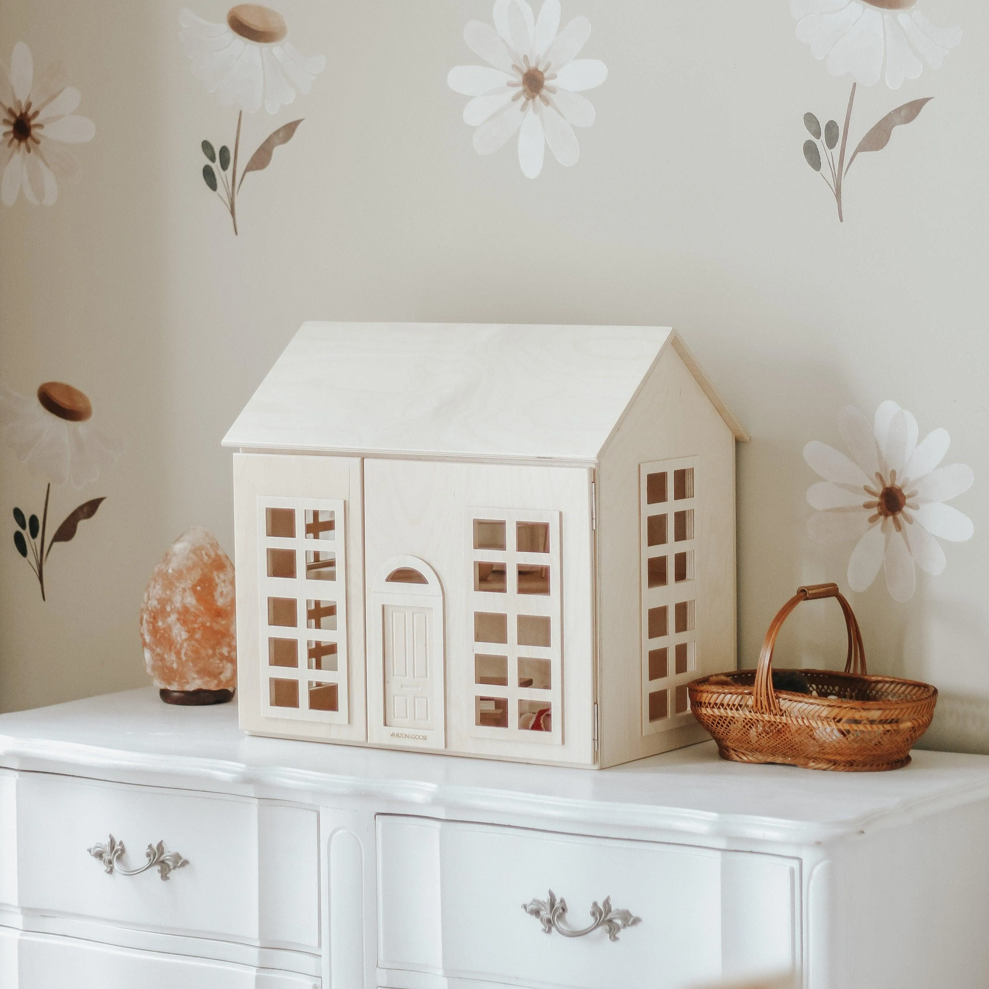 Hudson Dollhouse