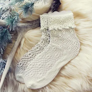 Lace & Snow Socks in Winter