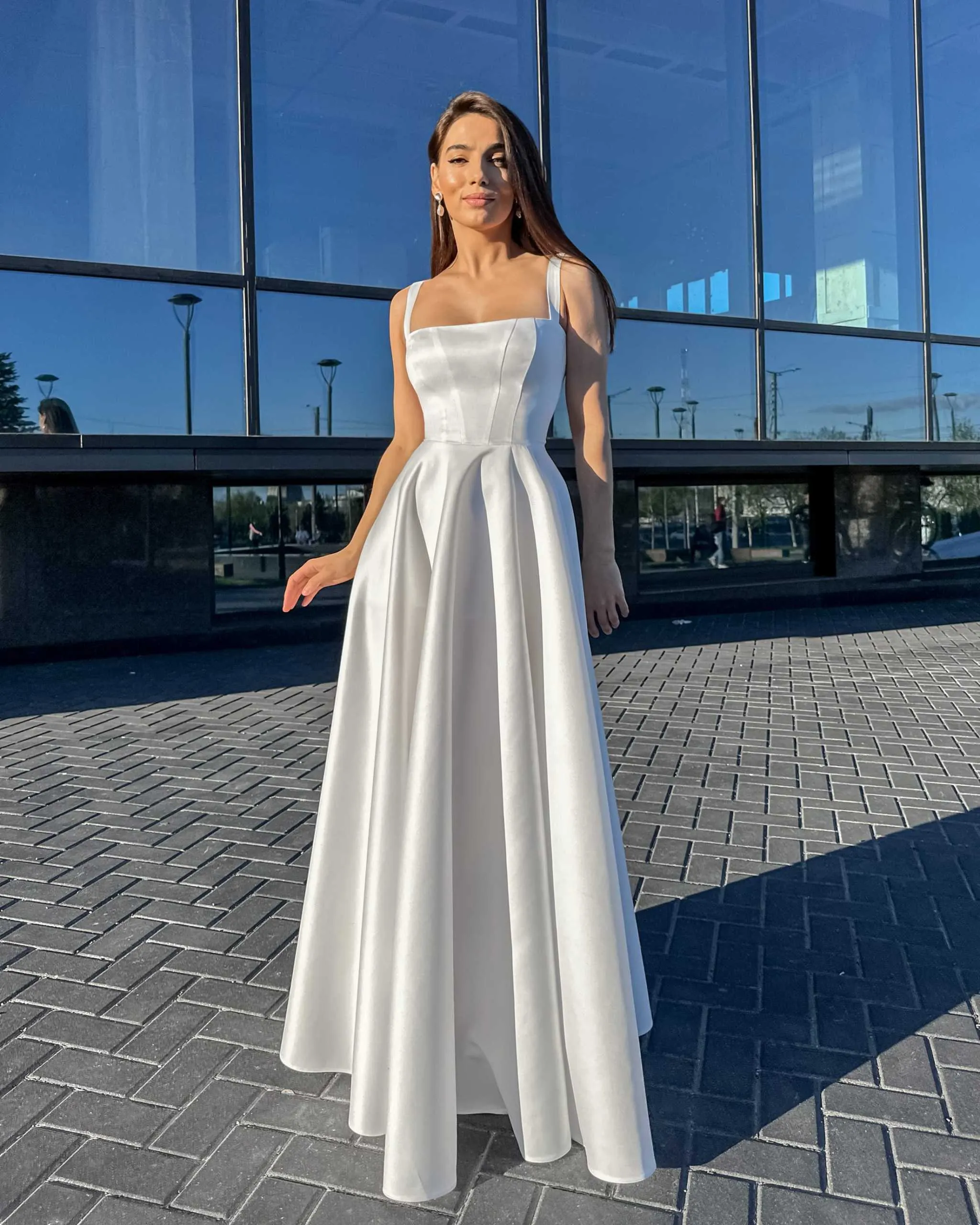 Rochie de mireasa alba lunga cu slit