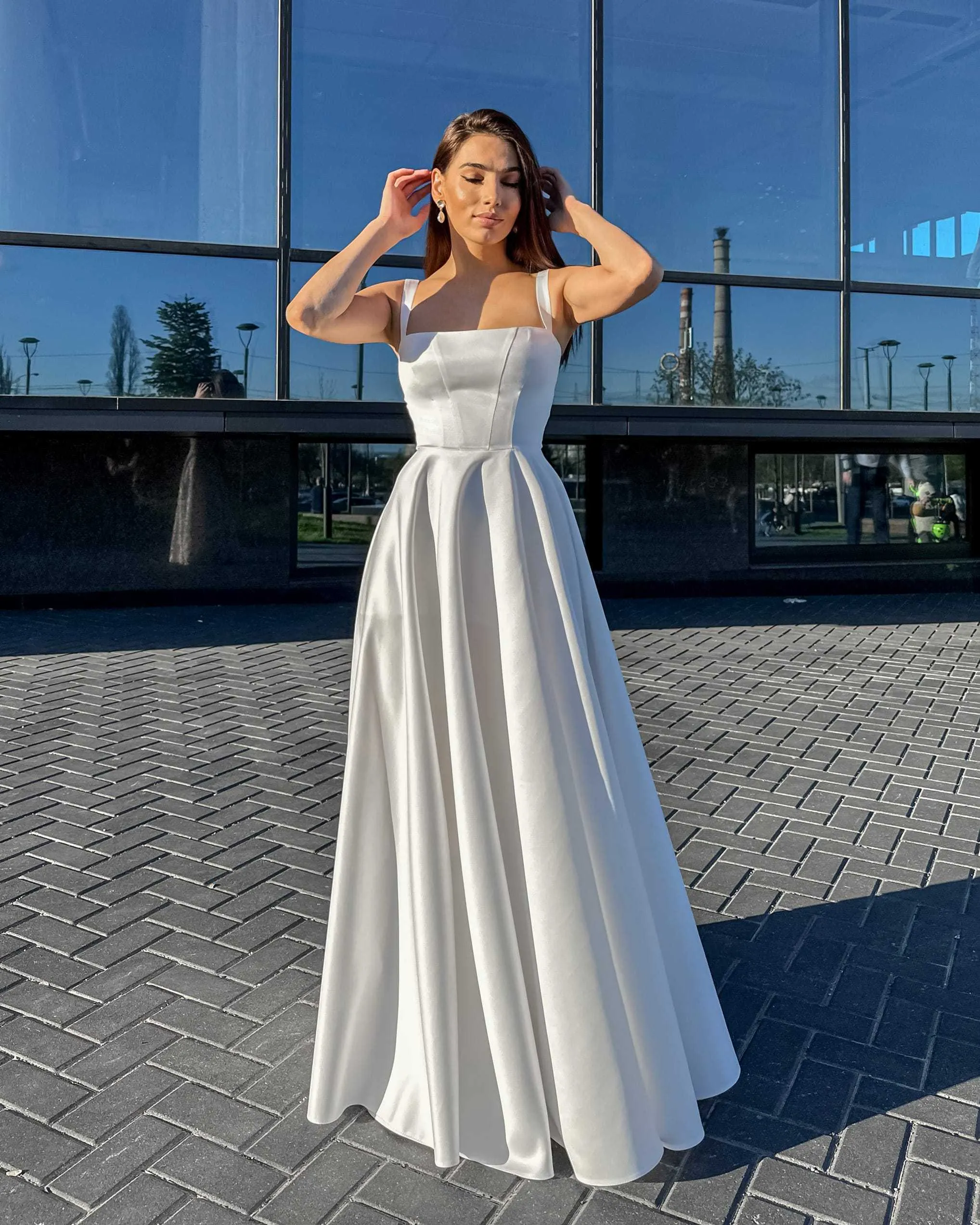 Rochie de mireasa alba lunga cu slit