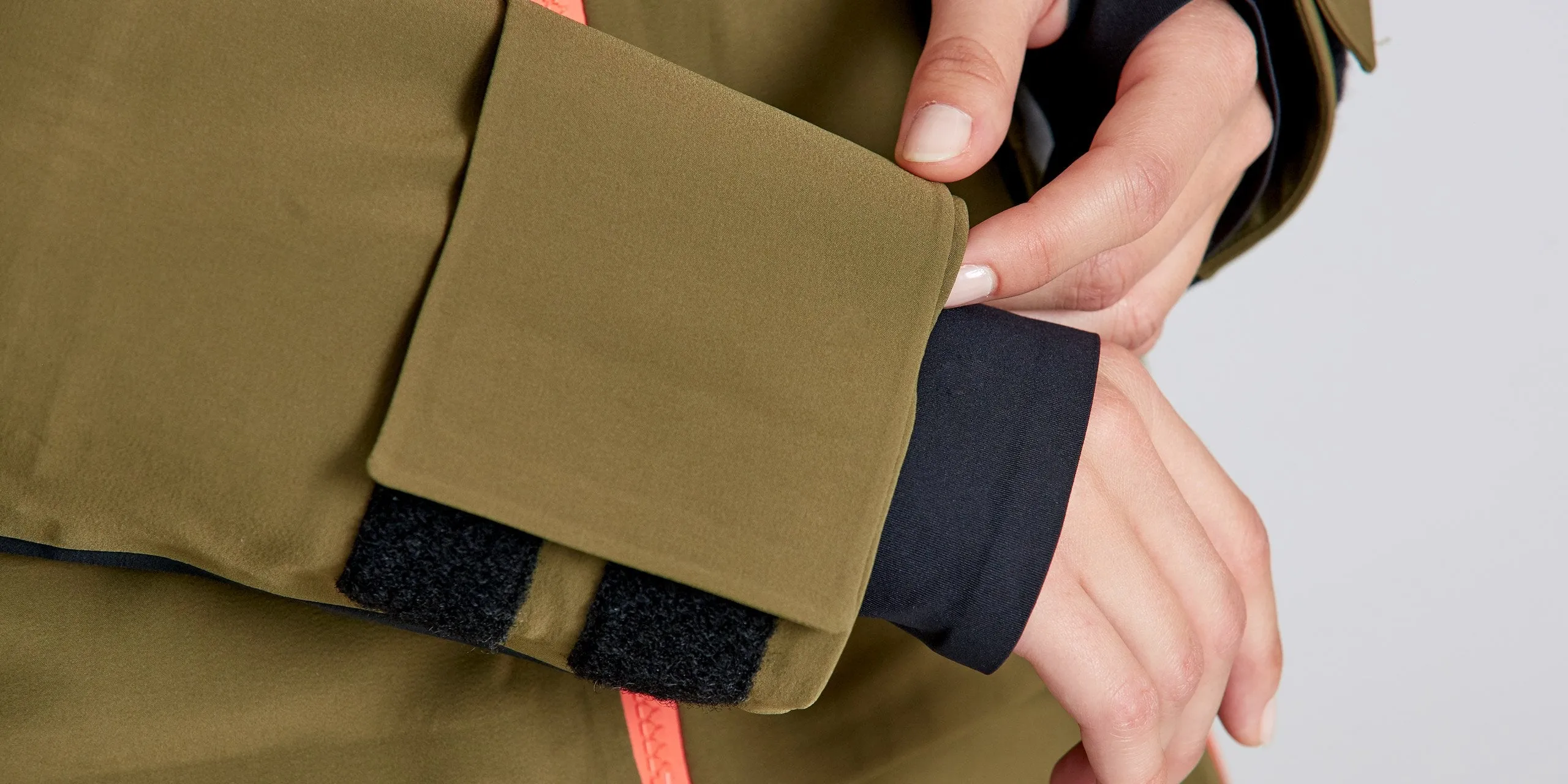 W Stealth Snow Jacket